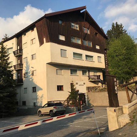 Il Capriolo Villa Sauze D'Oulx Bagian luar foto